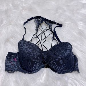 La Senza Diva navy lace front clasp bra size 34B